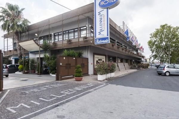 Millennium Gold Hotel (Neapel)